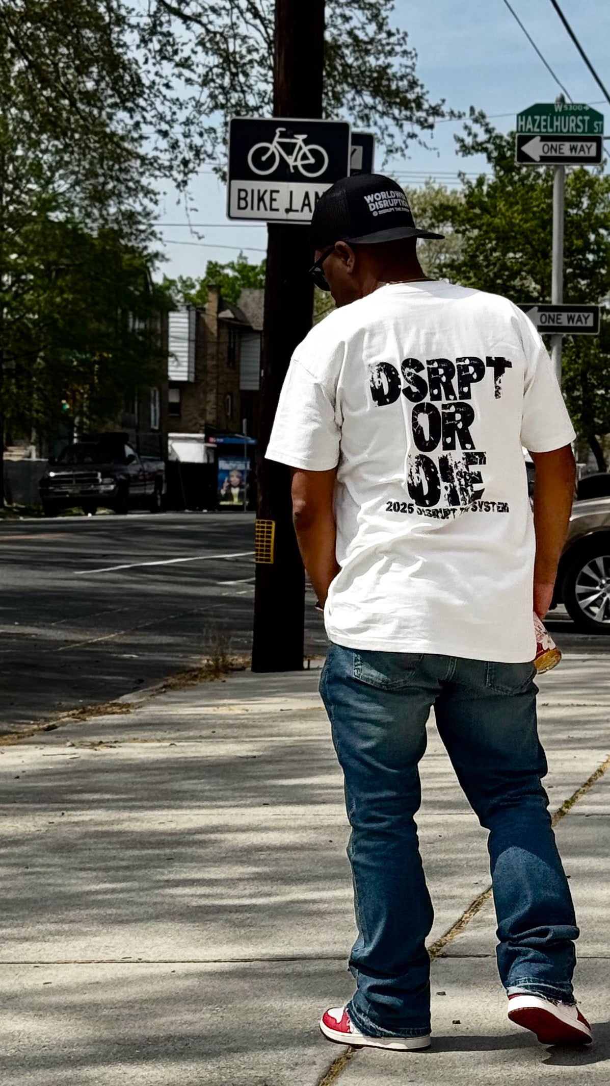 DISRUPT OR DIE (Natural)